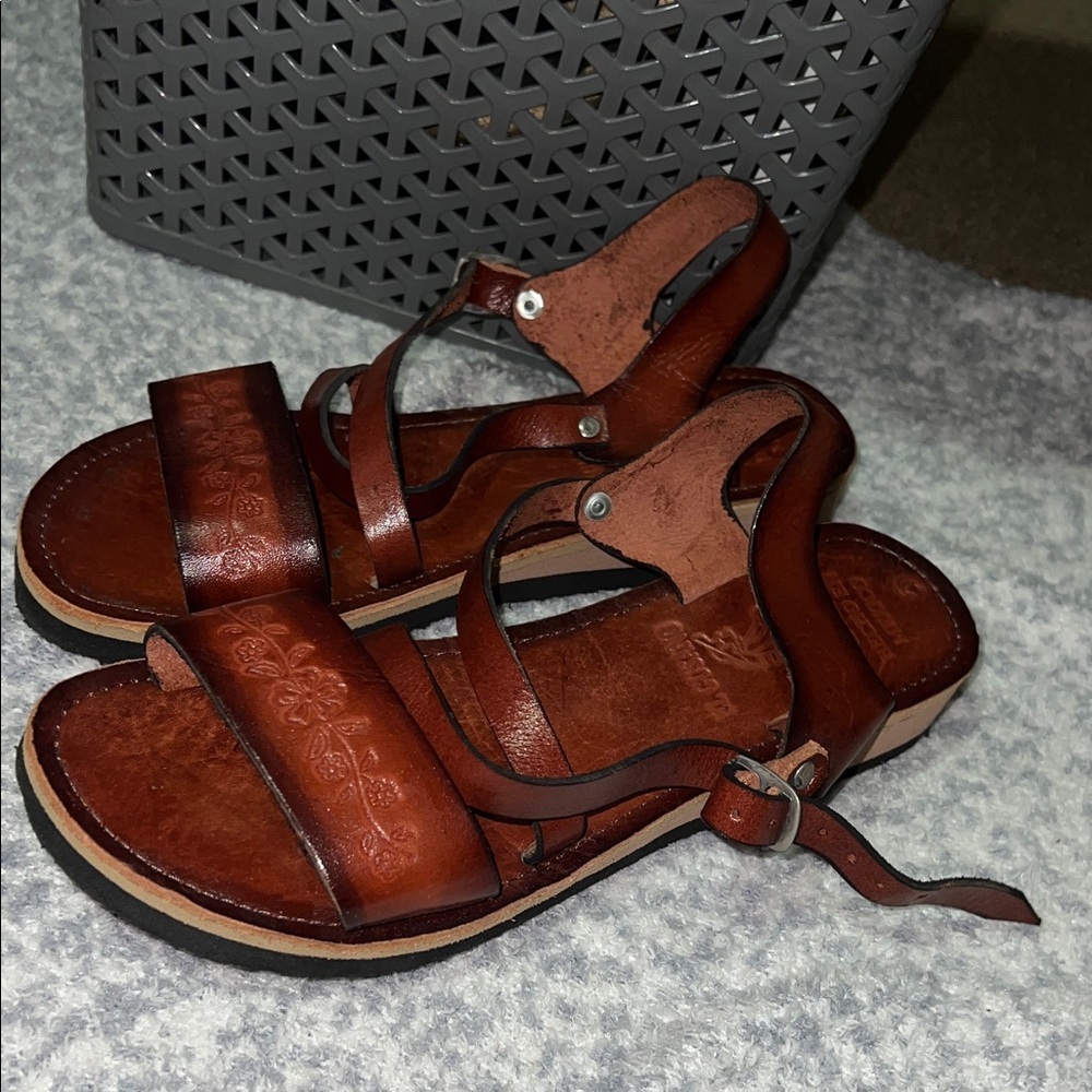 Original Brown Leather Sandals 5 Mexico size 7 or 8 USA